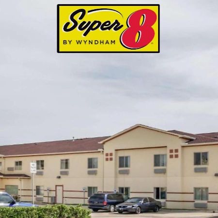 Super 8 By Wyndham Brenham Tx Hotel Exterior photo